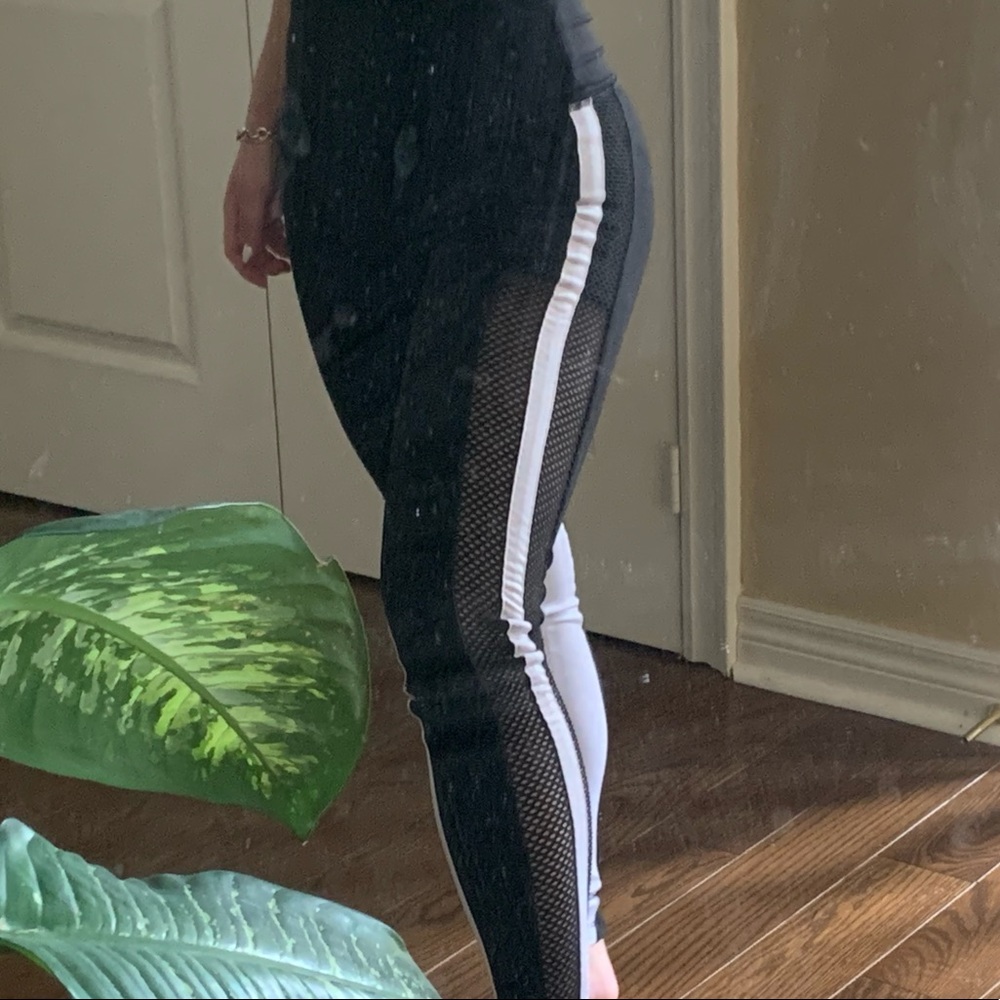 PINK Leggings with fishnet